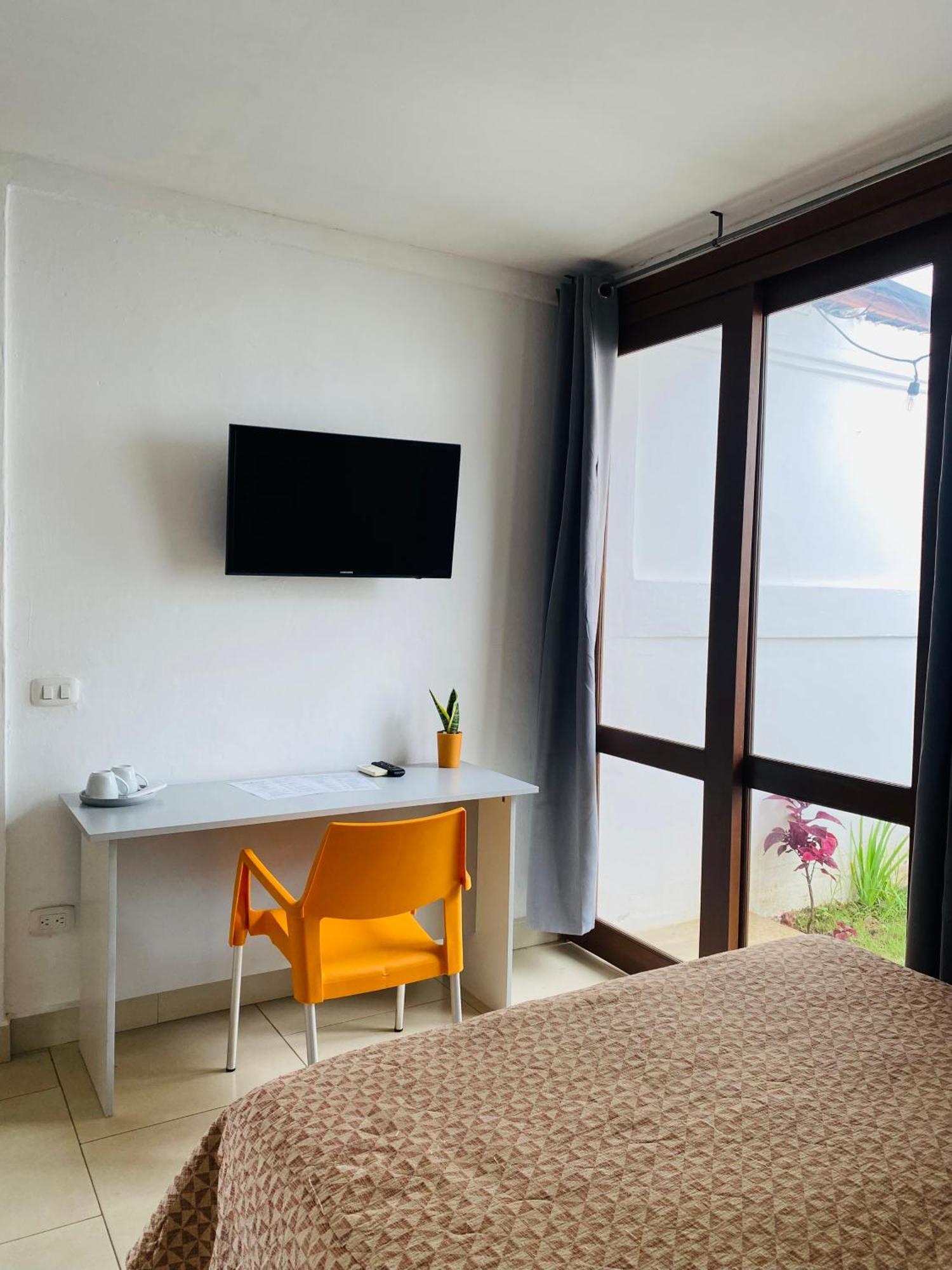 Casa San Juan Bed & Breakfast มานากัว ภายนอก รูปภาพ